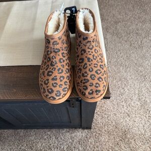 Time and Tru Leopard Print Ankle Boots